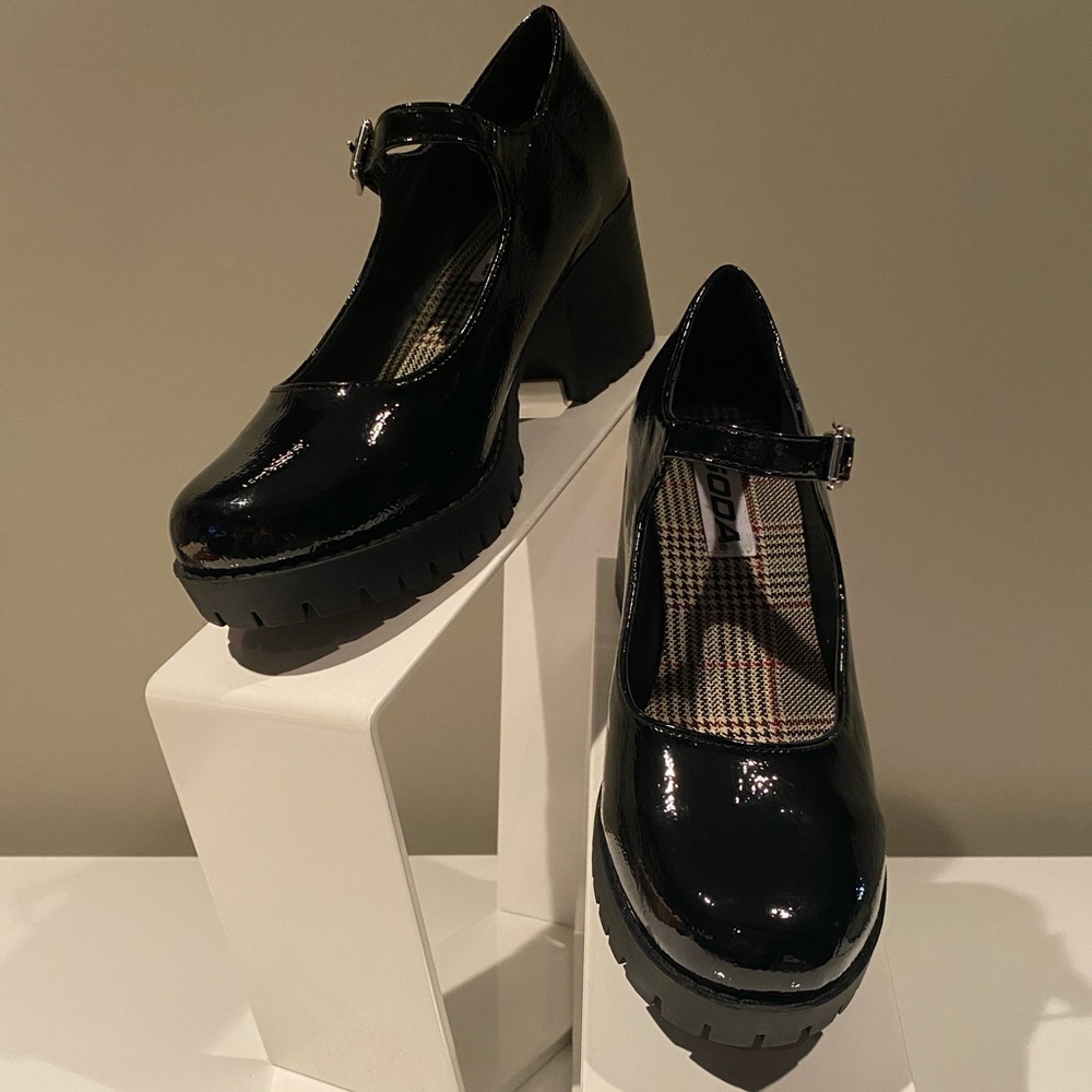 Chunky Soda black chic plateforms